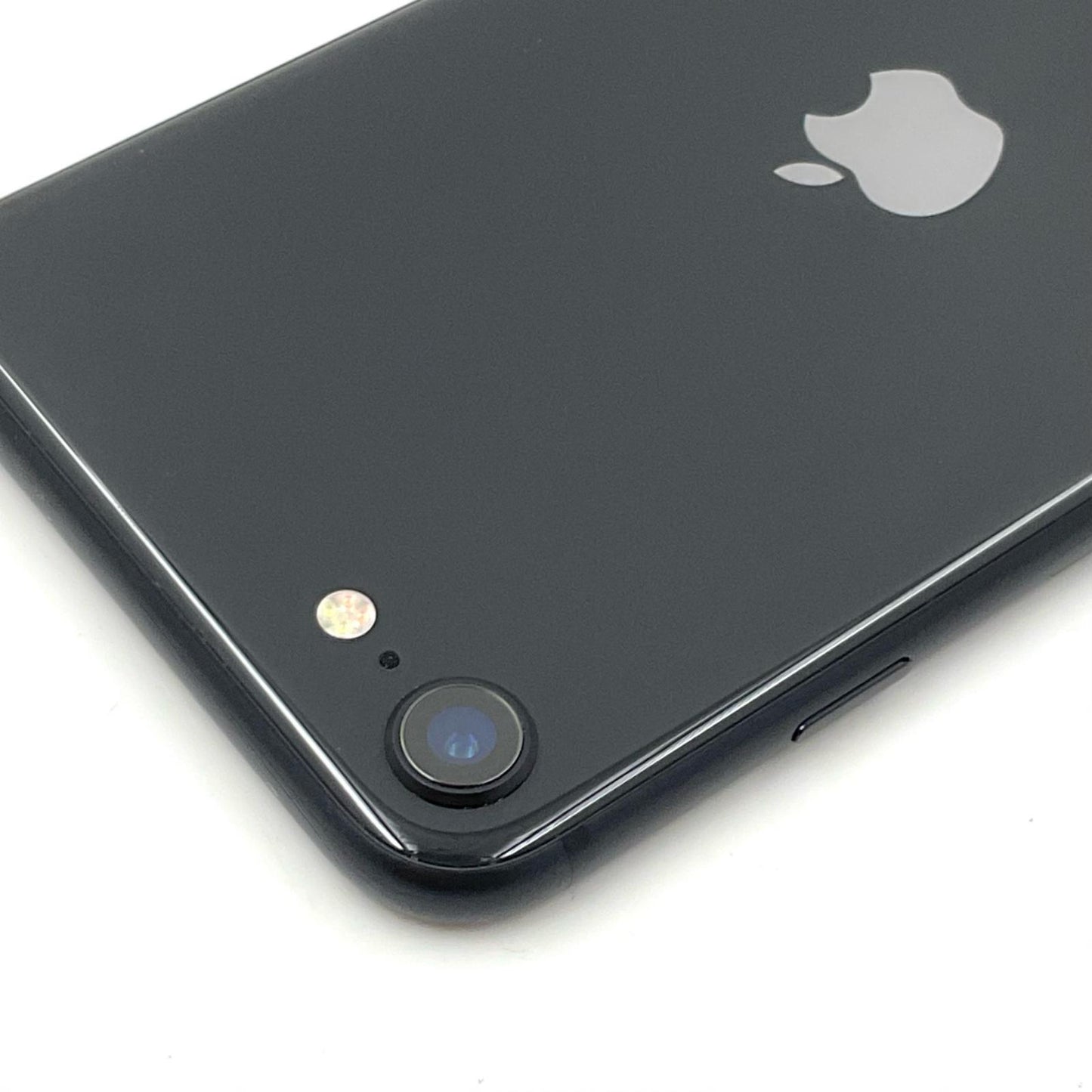 【全額返金保証】【最速発送】Apple iPhone iPhone SE（第2世代） 128GB ブラック docomo 白ロム 動作確認済 75%