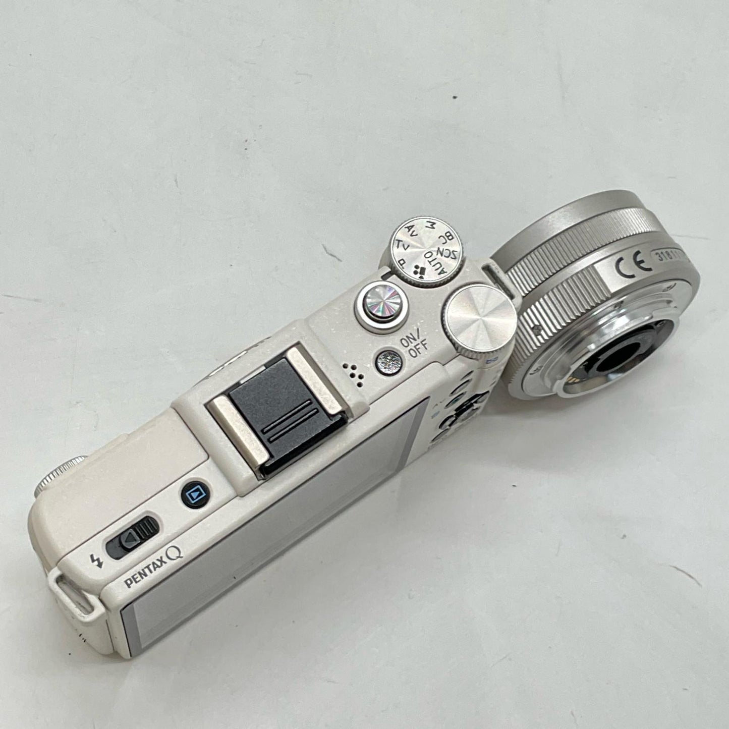 【全額返金保証】【最速発送】PENTAX デジタル一眼 Q レンズキット ホワイト 美品 動作確認済