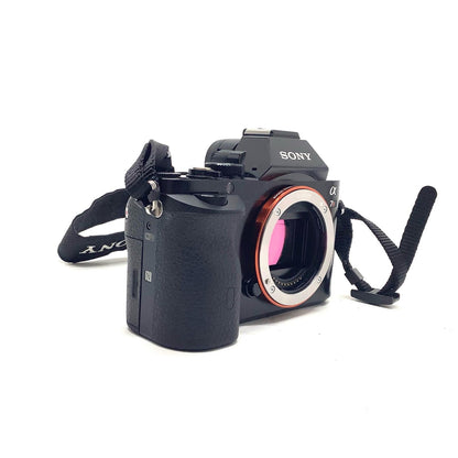 【全額返金保証】【最速発送】Sony デジタル一眼 α7R ILCE-7R ボディ ブラック 動作確認済