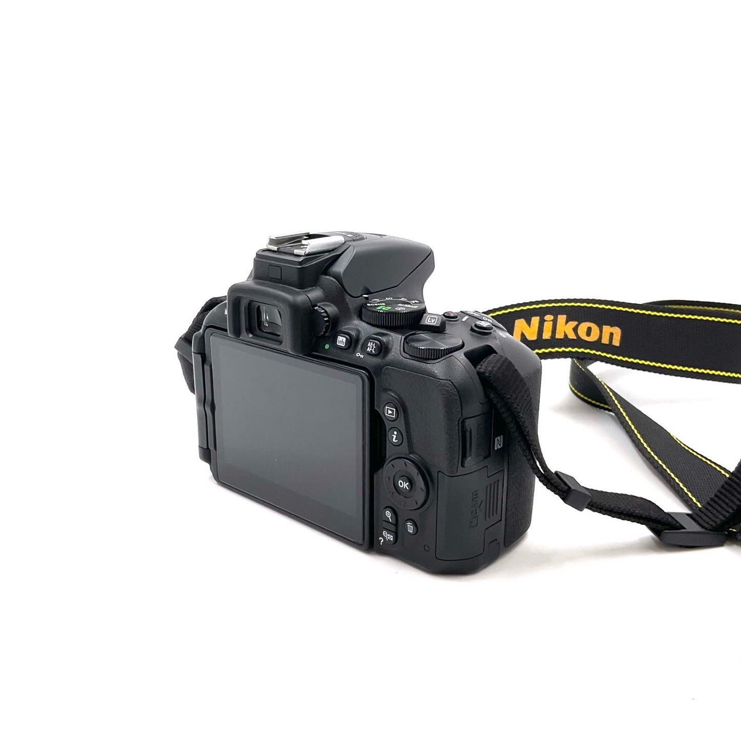 【全額返金保証】【最速発送】Nikon デジタル一眼 D5600 ボディ ブラック 美品 動作確認済