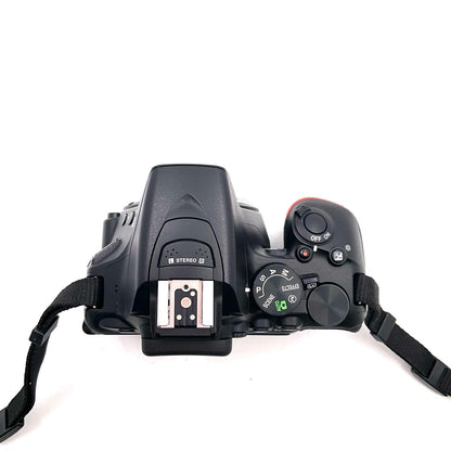 【全額返金保証】【最速発送】Nikon デジタル一眼 D5600 ボディ ブラック 美品 動作確認済