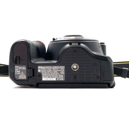 【全額返金保証】【最速発送】Nikon デジタル一眼 D5600 ボディ ブラック 美品 動作確認済