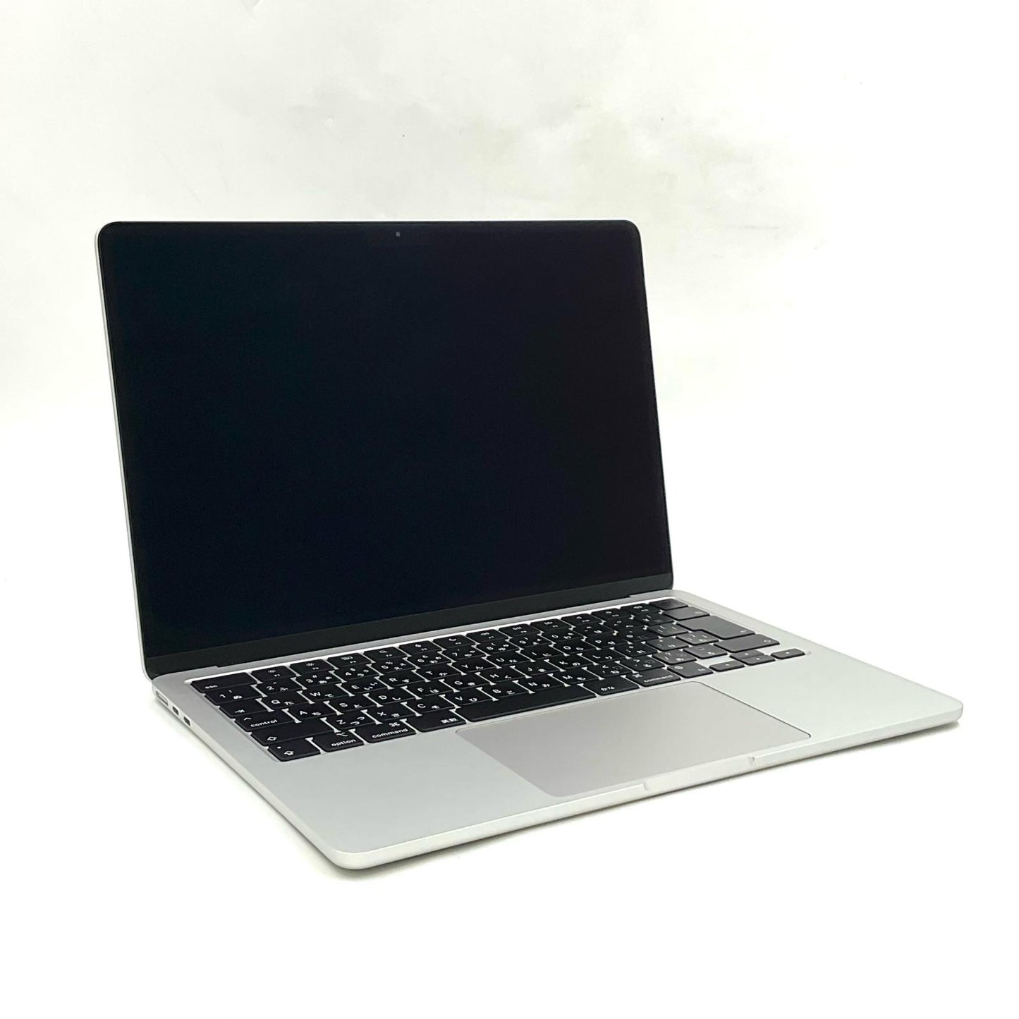 【全額返金保証】【最速発送】Apple MacBook Air 13.6インチ 2022 Apple M2 16GB 256GB シルバー 93.5% 美品 動作確認済