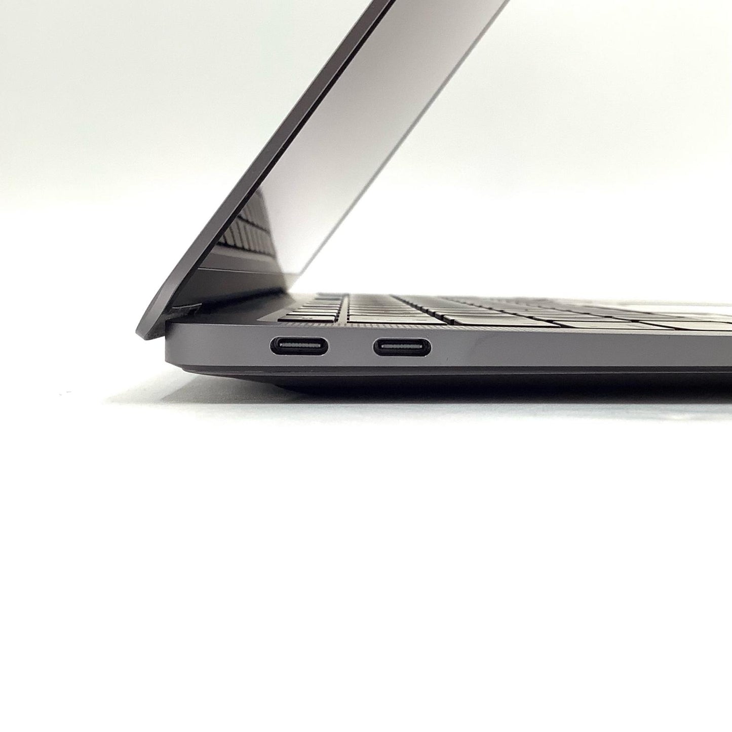 【全額返金保証】【最速発送】Apple MacBook Air 13.3インチ 2020 1.2 GHz クアッドコアIntel Core i7 16GB 512GB スペースグレイ 84.3% 美品 動作確認済