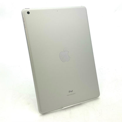 【全額返金保証】【最速発送】Apple iPad iPad 10.2インチ 第9世代 64GB シルバー Wi-Fi 動作確認済