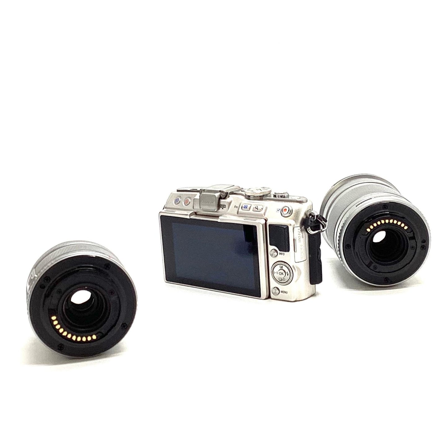 【全額返金保証】【最速発送】OLYMPUS デジタル一眼 OLYMPUS PEN Lite E-PL5 ダブルズームキット [シルバー] シルバー 美品 動作確認済