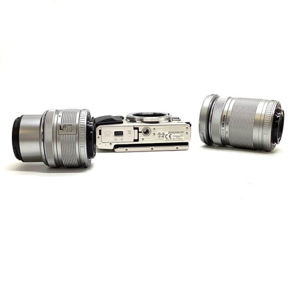 【全額返金保証】【最速発送】OLYMPUS デジタル一眼 OLYMPUS PEN Lite E-PL5 ダブルズームキット [シルバー] シルバー 美品 動作確認済