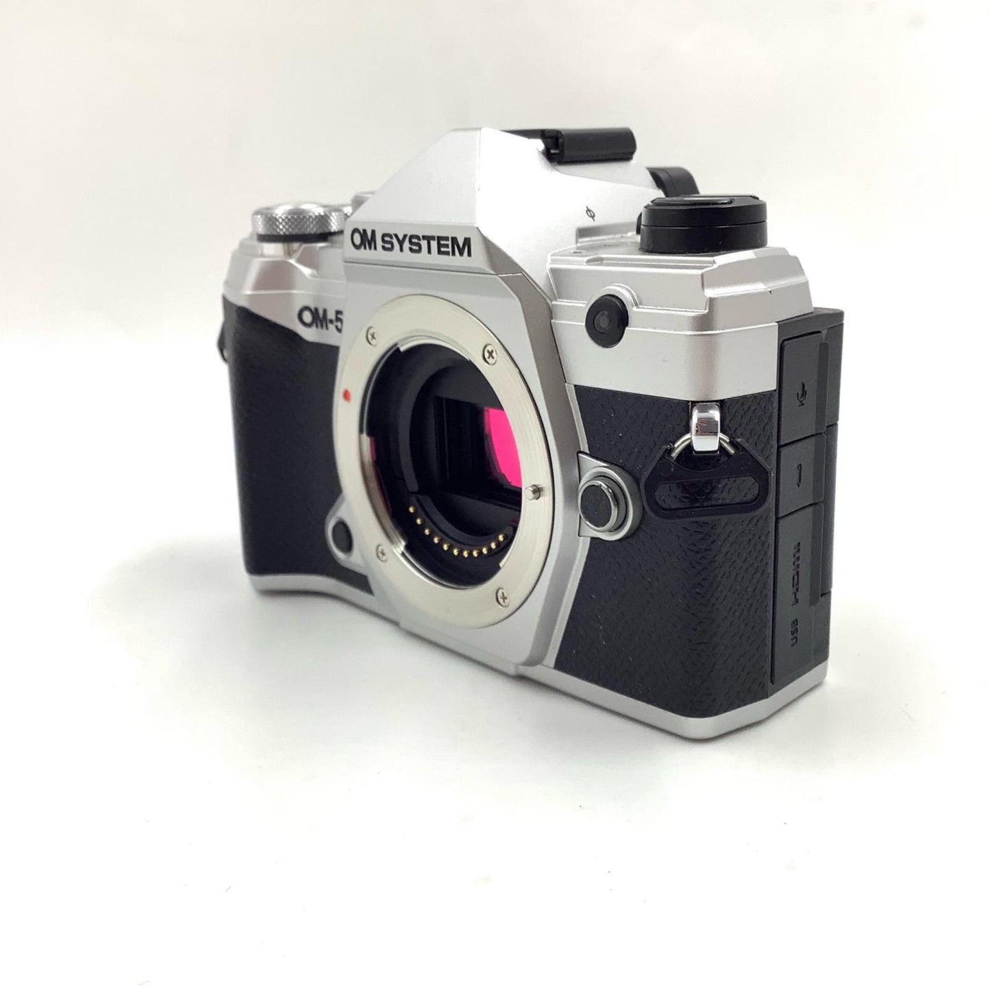 【全額返金保証】【最速発送】OM SYSTEM デジタル一眼 OM-5 ボディ シルバー 美品 動作確認済