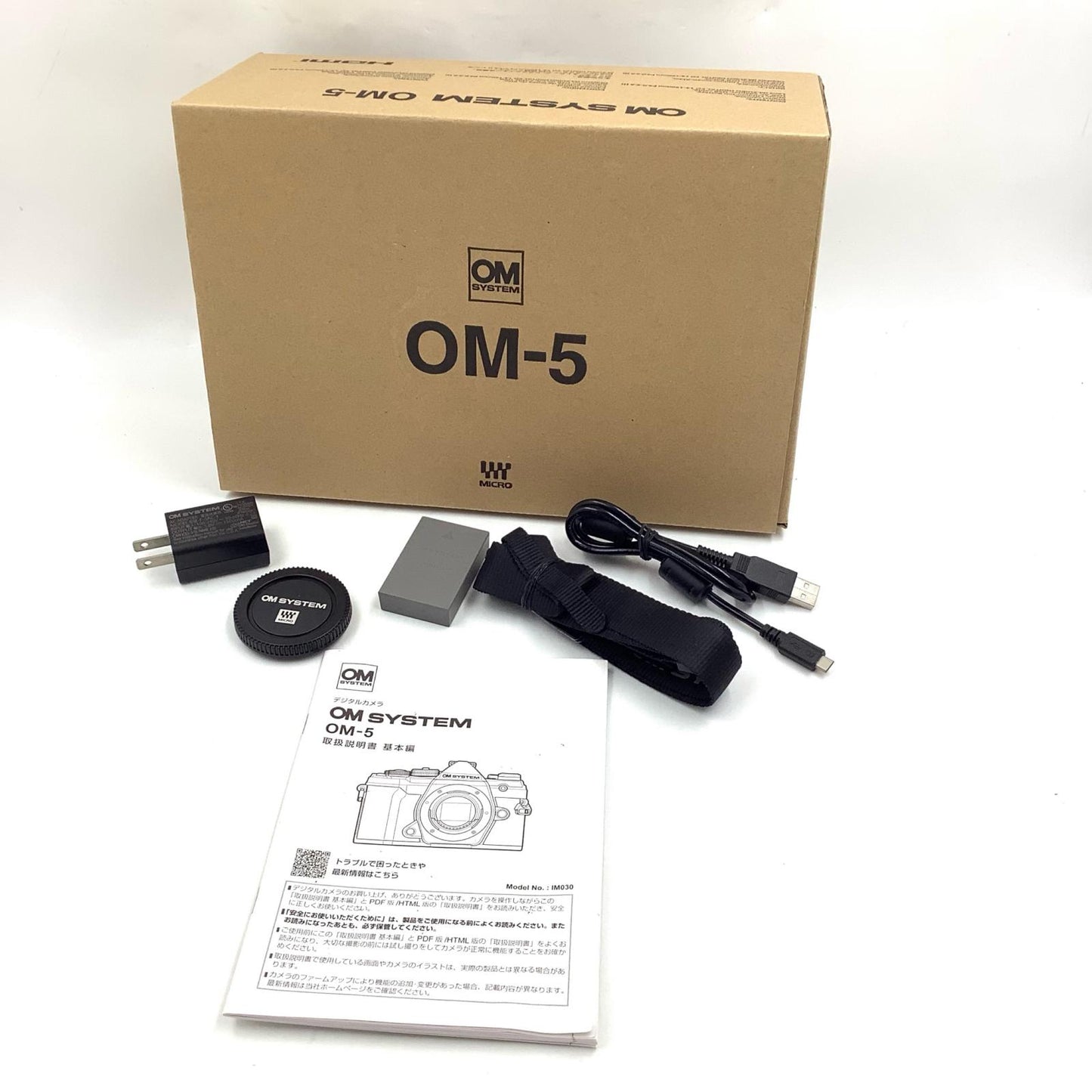 【全額返金保証】【最速発送】OM SYSTEM デジタル一眼 OM-5 ボディ シルバー 美品 動作確認済