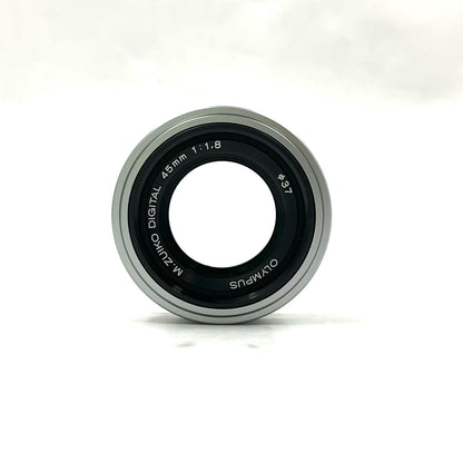 【全額返金保証】【最速発送】OLYMPUS M.ZUIKO DIGITAL 45mm F1.8 [シルバー] 美品 動作確認済