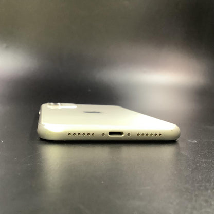 【全額返金保証】【最速発送】Apple iPhone iPhone 11 128GB シルバー Softbank 白ロム 動作確認済 76%