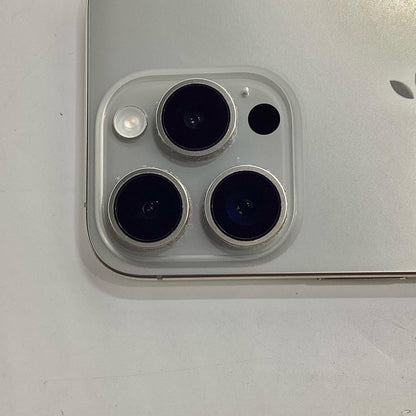 【全額返金保証】【最速発送】Apple iPhone iPhone 15 Pro 128GB ナチュラルチタニウム au SIMフリー 美品 動作確認済 84%
