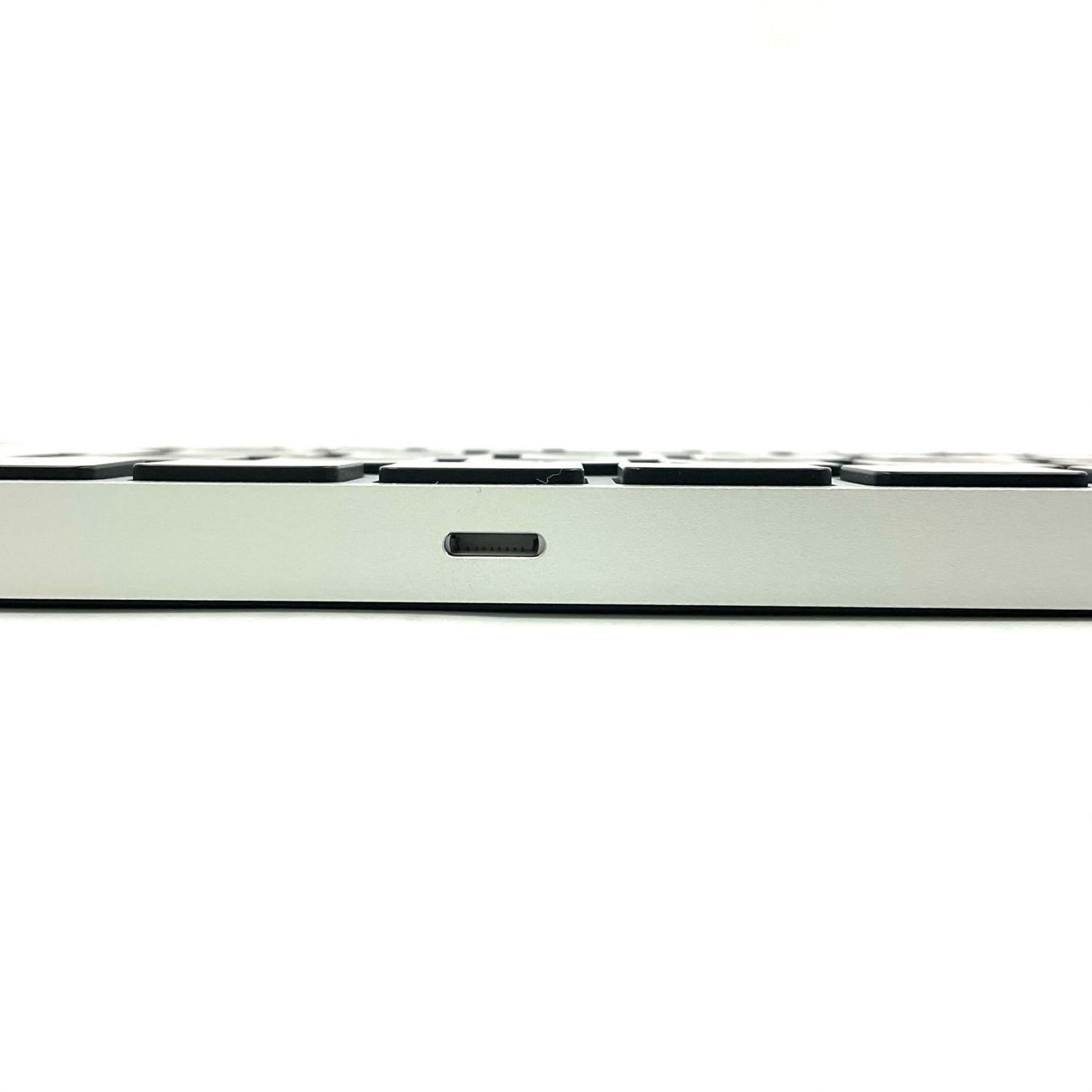 【全額返金保証】【最速発送】Apple Magic Keyboard テンキー付き [ブラック] MMMR3J/A A2520 美品 動作確認済