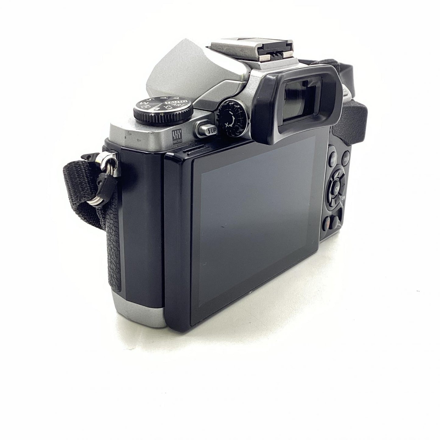 【全額返金保証】【最速発送】OLYMPUS デジタル一眼 OM-D E-M10 ボディ シルバー 動作確認済