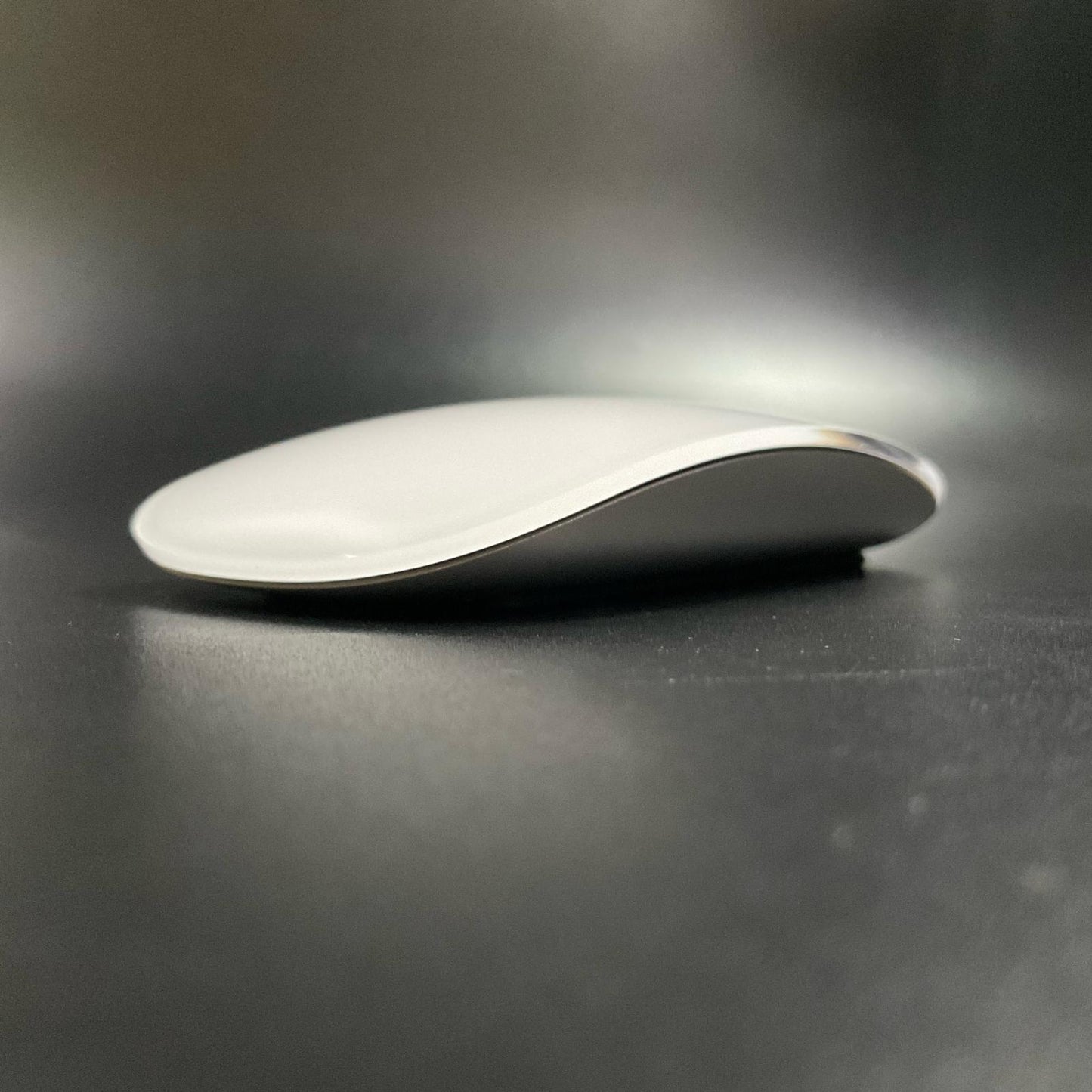 【全額返金保証】【最速発送】Apple Magic Mouse MK2E3J/A 美品 動作確認済