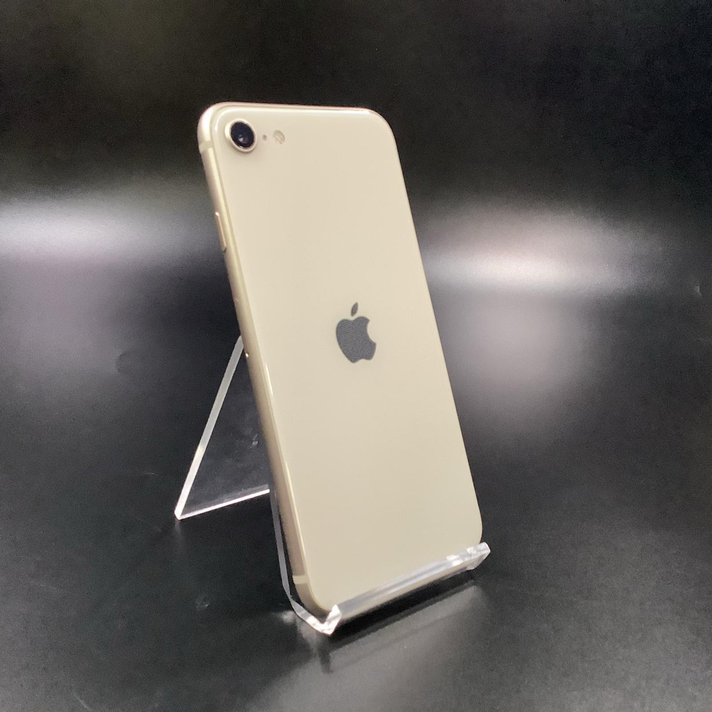 【全額返金保証】【最速発送】Apple iPhone iPhone SE（第3世代） 64GB スターライト Softbank SIMフリー 美品 動作確認済 84%