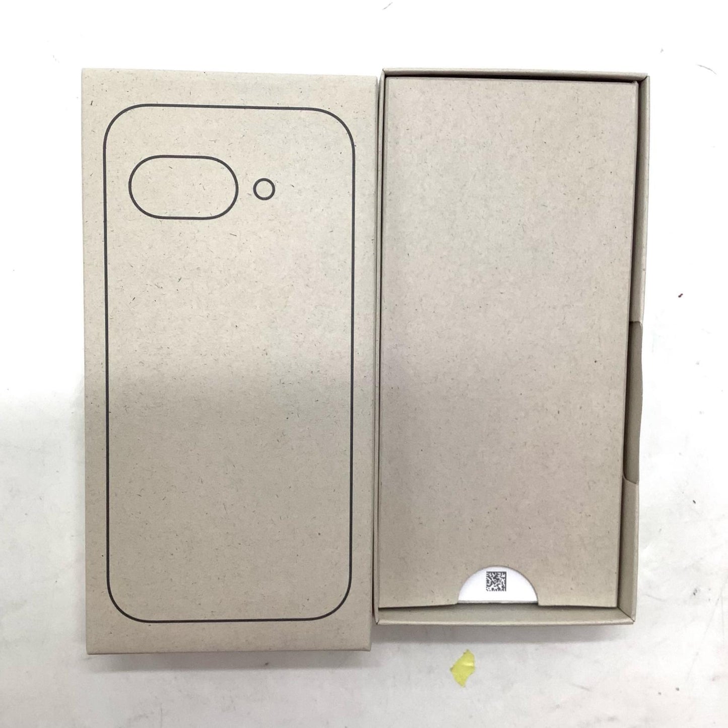 【全額返金保証】【最速発送】Google Pixel 9a 128GB docomo SIMフリー 白ロム 超美品 動作確認済