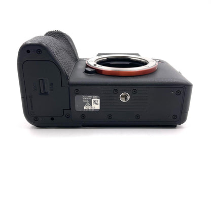 【全額返金保証】【最速発送】Sony デジタル一眼 α7 IV ILCE-7M4 ボディ ブラック 美品 動作確認済