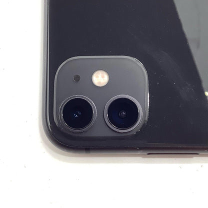 【最速発送】Apple iPhone iPhone 11 64GB ブラック docomo 白ロム【難有】 75%