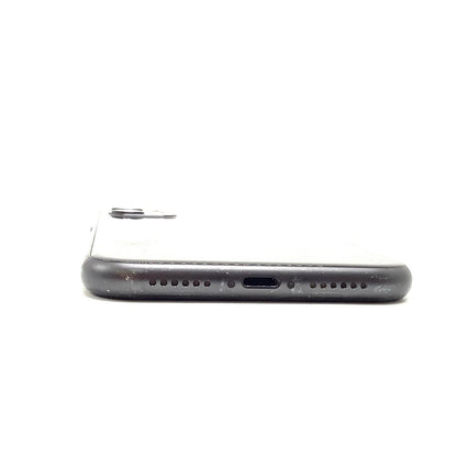 【最速発送】Apple iPhone iPhone 11 64GB ブラック docomo 白ロム【難有】 75%