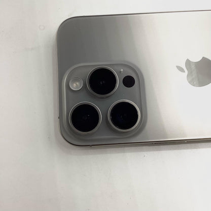 【全額返金保証】【最速発送】Apple iPhone iPhone 15 Pro 128GB ナチュラルチタニウム SIMフリー 美品 動作確認済 83%