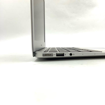 【全額返金保証】【最速発送】Apple MacBook Air 11インチ 2015 intel core i5 4GB 1TB シルバー 92.7% 動作確認済