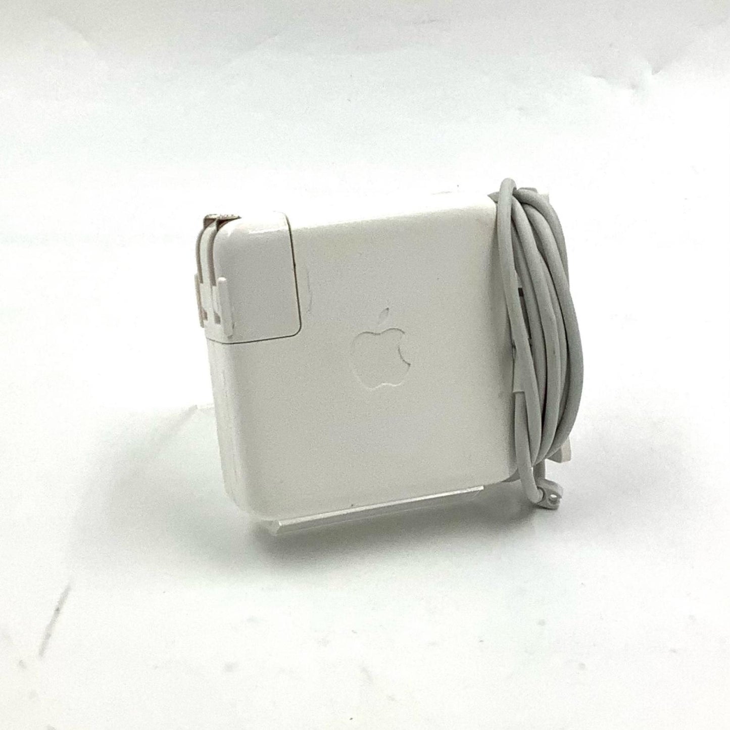 【全額返金保証】【最速発送】Apple MacBook Air 11インチ 2015 intel core i5 4GB 1TB シルバー 92.7% 動作確認済