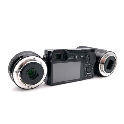 【全額返金保証】【最速発送】Sony デジタル一眼 α6000 ILCE-6000Y ダブルズームレンズキット [ブラック] ブラック 美品 動作確認済