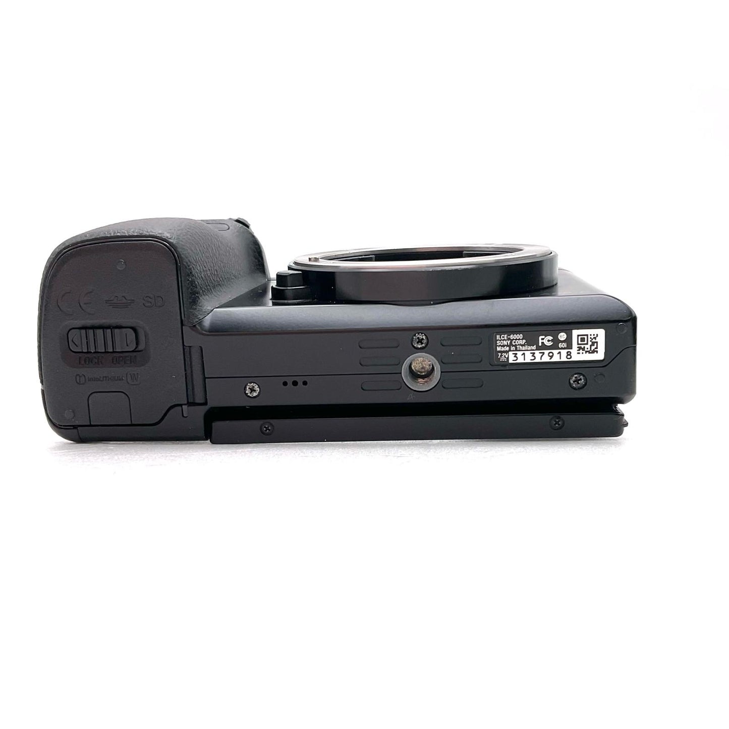 【全額返金保証】【最速発送】Sony デジタル一眼 α6000 ILCE-6000Y ダブルズームレンズキット [ブラック] ブラック 美品 動作確認済