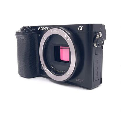 【全額返金保証】【最速発送】Sony デジタル一眼 α6000 ILCE-6000 ボディ [ブラック] ブラック 美品 動作確認済