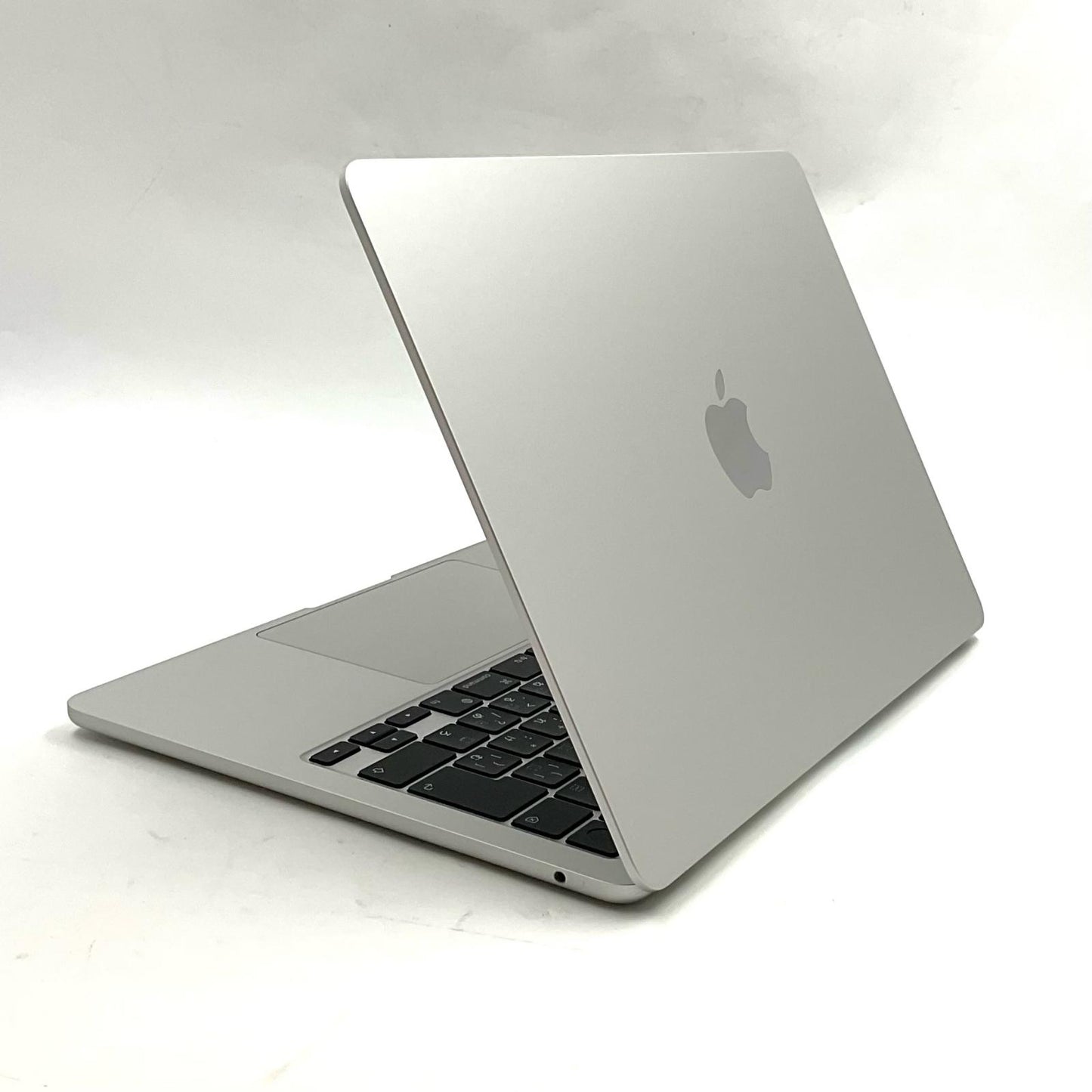 【全額返金保証】【最速発送】Apple MacBook Air 13インチ 2022 Apple M2 16GB 512GB シルバー 100% 超美品 動作確認済