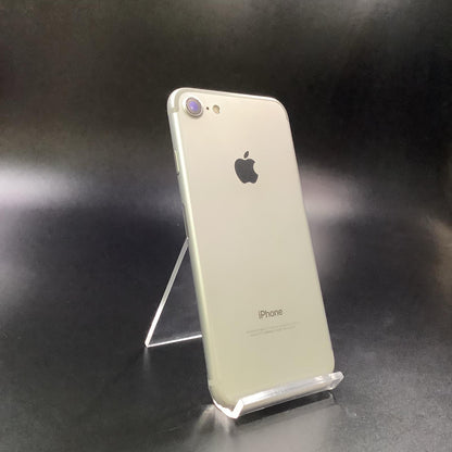 【全額返金保証】【最速発送】Apple iPhone iPhone 7 32GB シルバー Softbank 白ロム 美品 動作確認済 97%