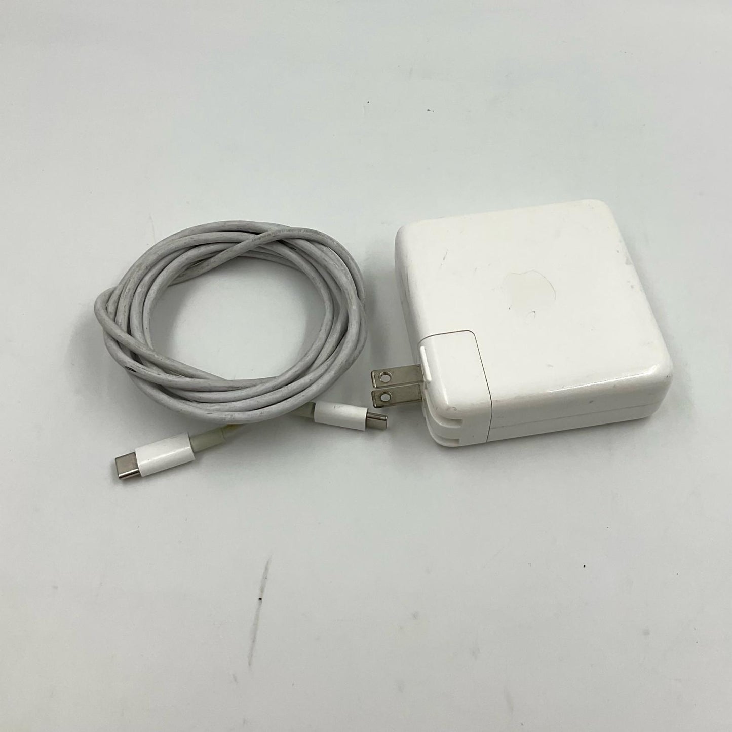 【最速発送】Apple MacBook Pro 15インチ 2018 2.6 GHz 6コア Intel Core i7 16GB 512GB シルバー【難有】