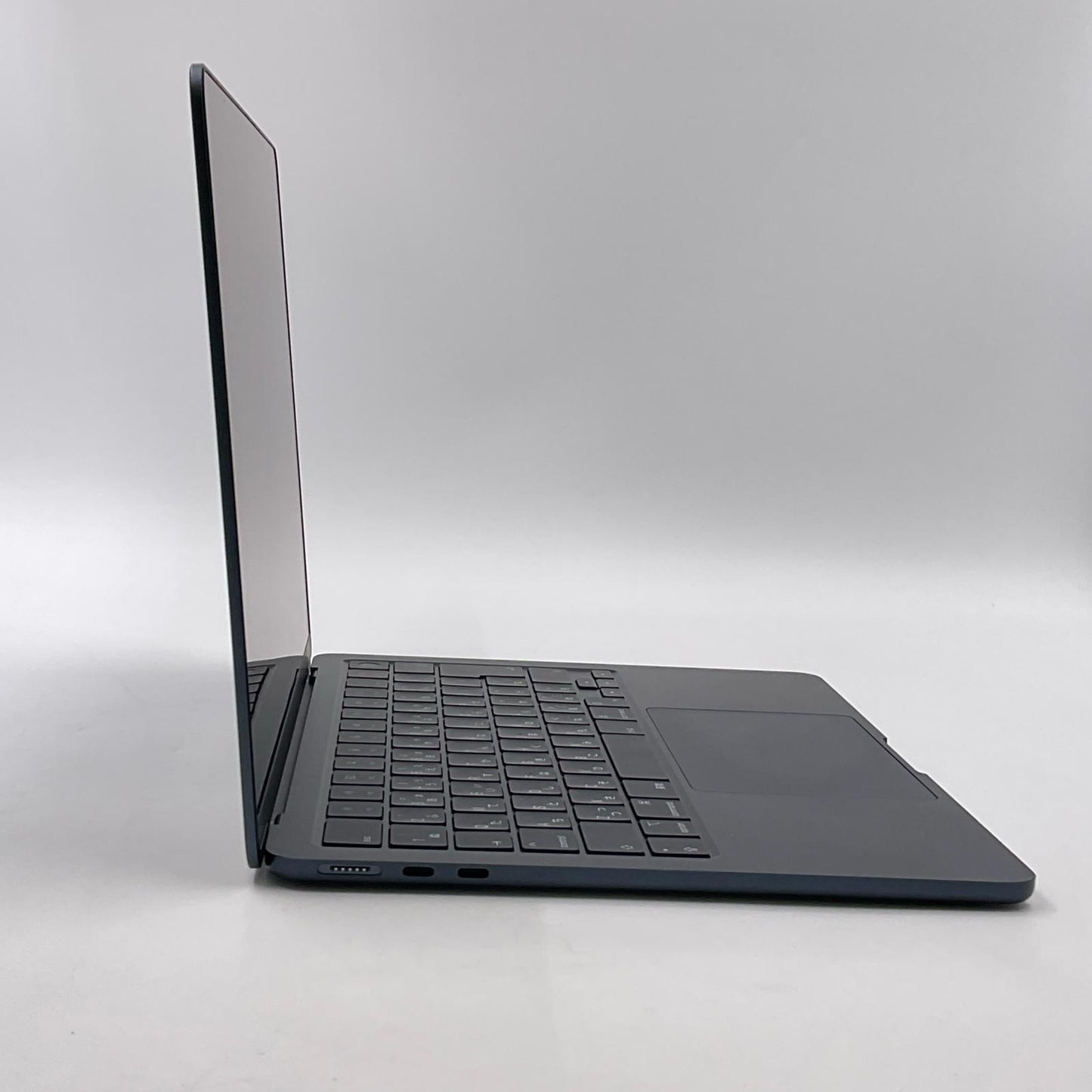【全額返金保証】【最速発送】Apple MacBook Air 13インチ 2022 Apple M2 16GB 256GB ミッドナイト 100% 美品 動作確認済