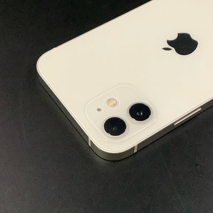 【全額返金保証】【最速発送】Apple iPhone iPhone 12 64GB ホワイト docomo 白ロム 美品 動作確認済 83%