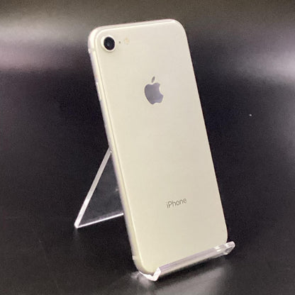 【全額返金保証】【最速発送】Apple iPhone iPhone 8 64GB シルバー docomo 白ロム 動作確認済 80%