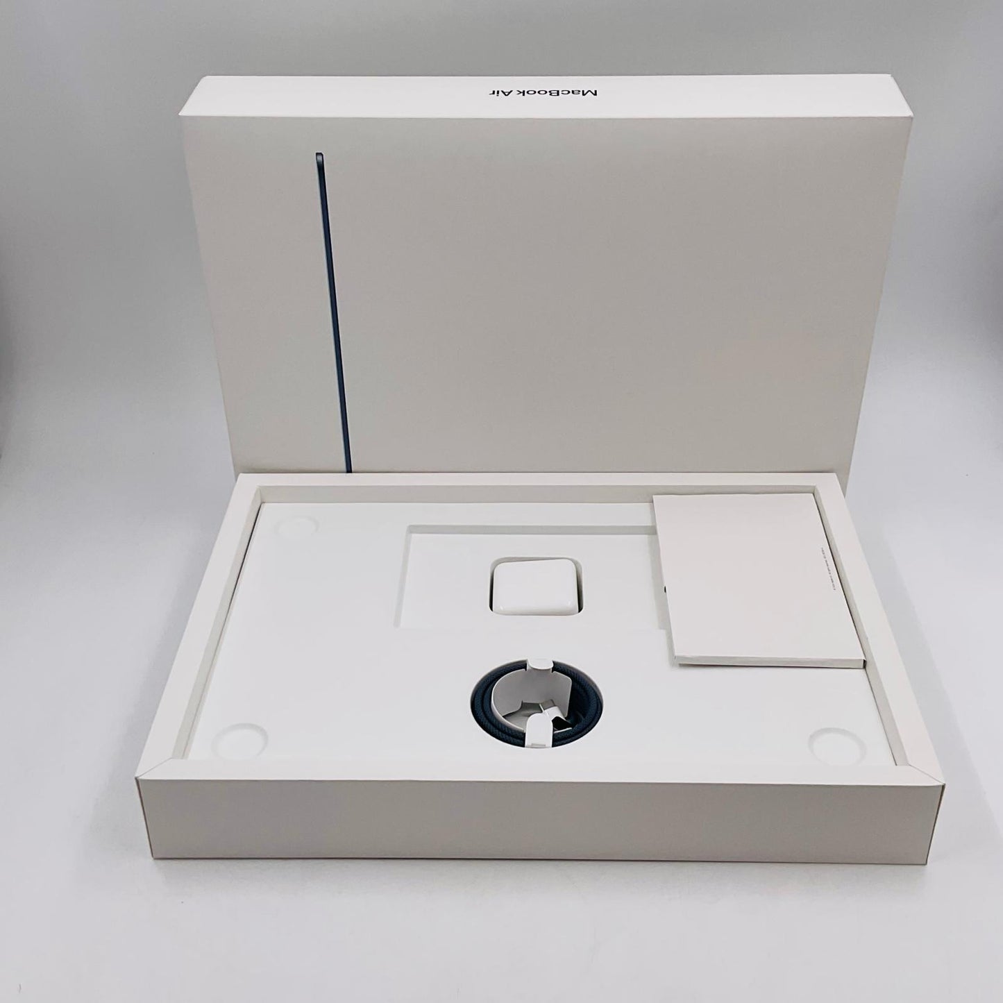 【全額返金保証】【最速発送】Apple MacBook Air Air 15.3インチ 2024 Apple M3 16GB 512GB ミッドナイト 97% 美品 動作確認済
