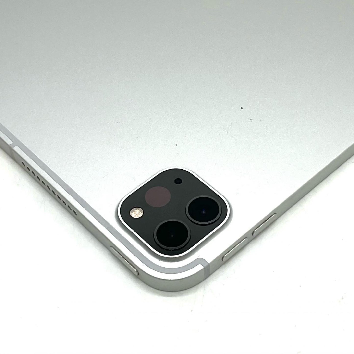 【最速発送】Apple iPad Pro 12.9インチ 第5世代 256GB シルバー WiFi+Cellular SIMフリー 白ロム【難有】