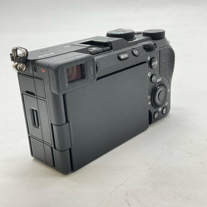 【全額返金保証】【最速発送】Sony デジタル一眼 α7C II ILCE-7CM2 ボディ [ブラック] 美品 動作確認済