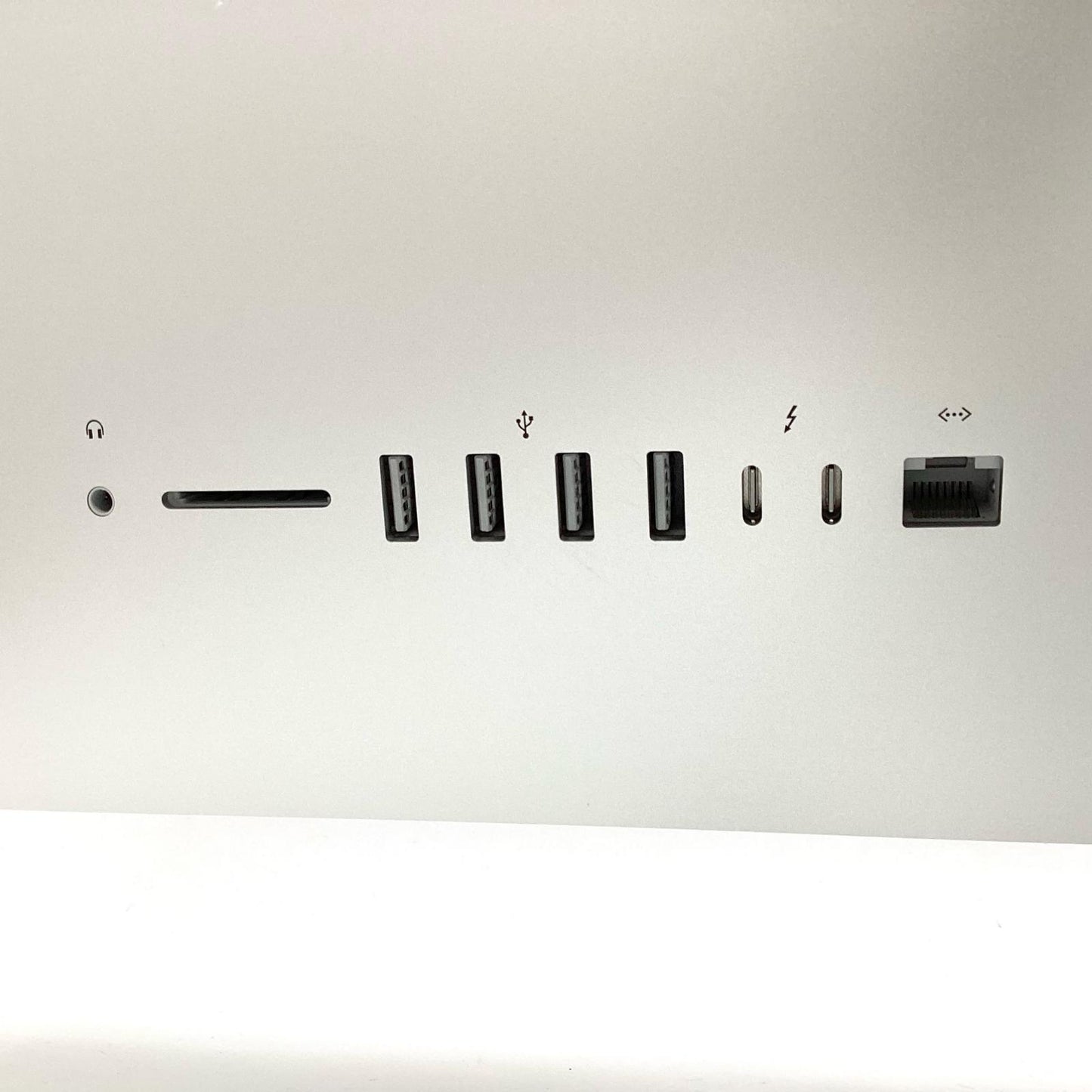 【全額返金保証】【最速発送】Apple iMac 21.5インチ クアッドコア intel core i5 8GB HDD 1TB シルバー 美品 動作確認済