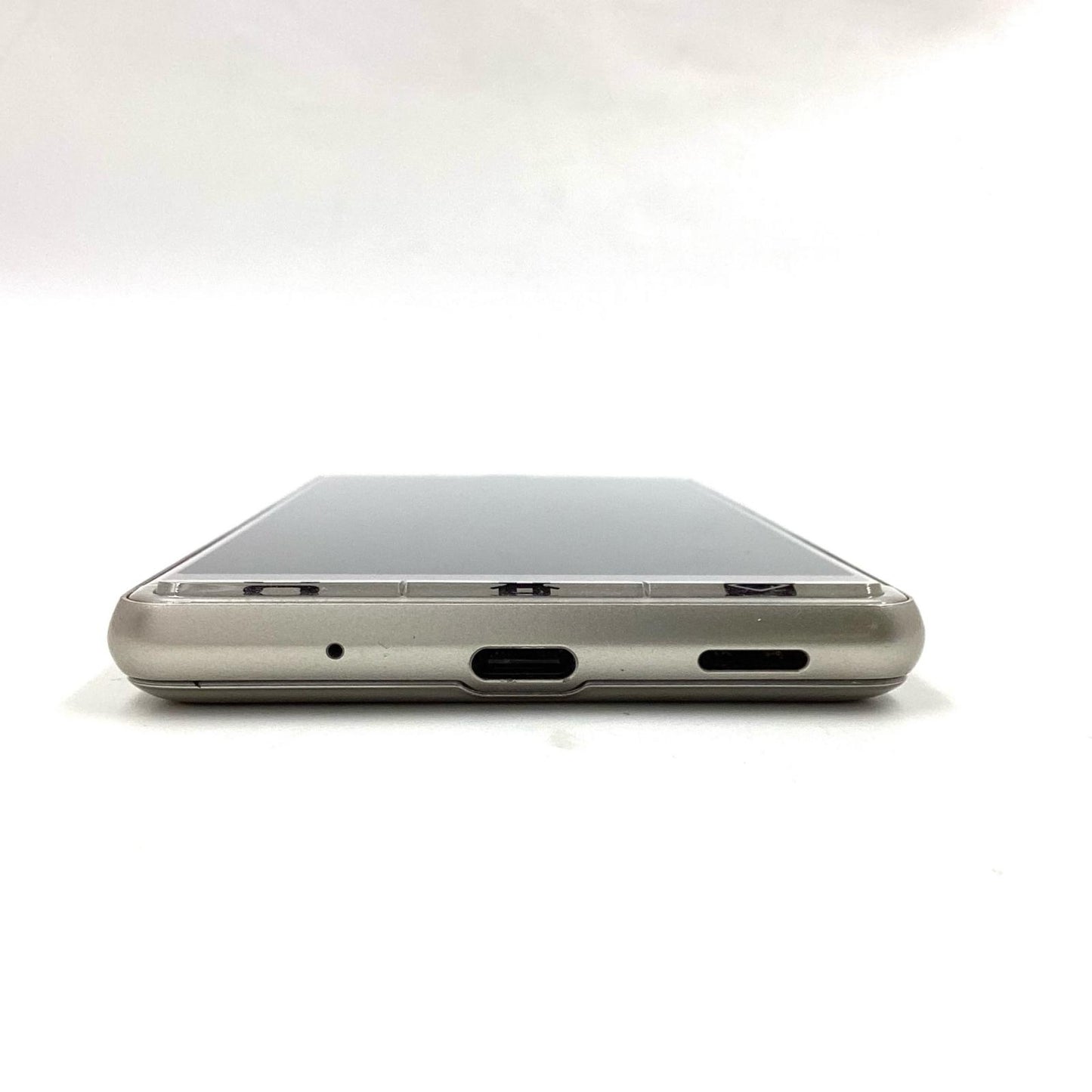【全額返金保証】【最速発送】SHARP AQUOS シンプルスマホ5 32GB シャンパンゴールド Softbank A001SH 白ロム 動作確認済