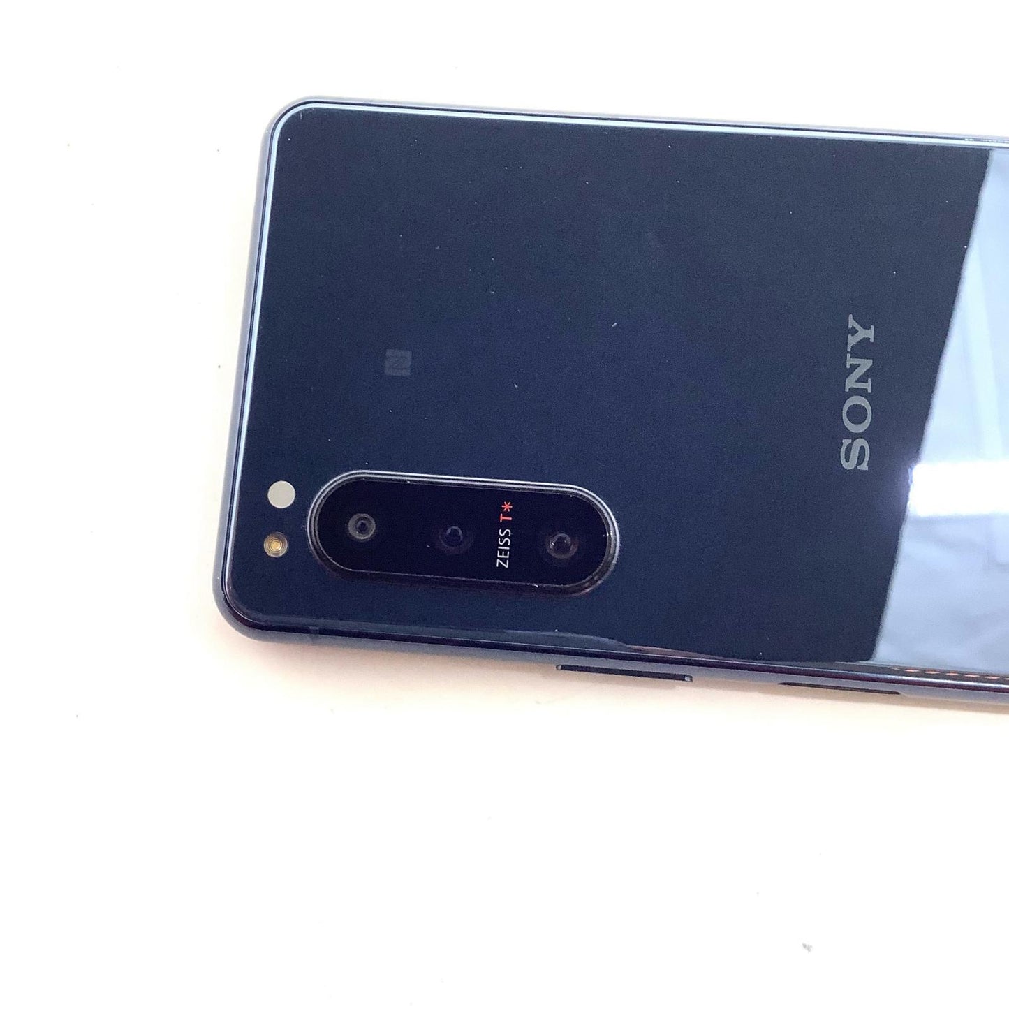 【最速発送】Sony Xperia 5 II 256GB ブラック SIMフリー XQ-AS42 白ロム【難有】