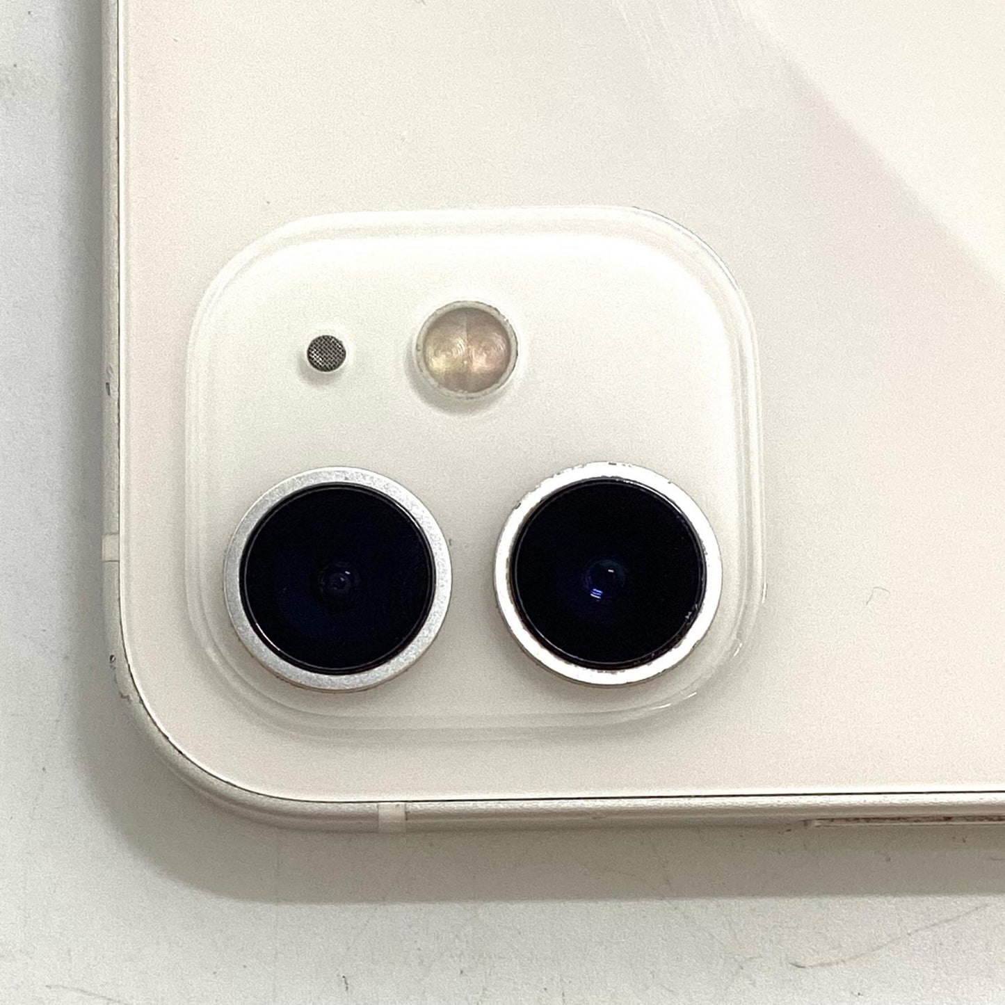 【最速発送】Apple iPhone iPhone 12 256GB ホワイト 楽天モバイル SIMフリー 白ロム【難有】 80%