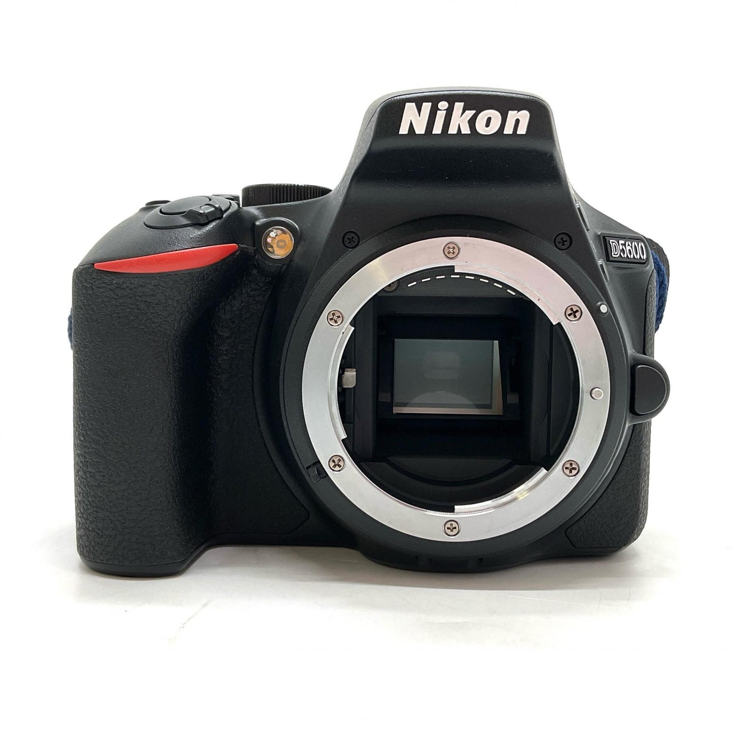 【全額返金保証】【最速発送】Nikon デジタル一眼 D5600 ダブルズームキット ブラック 美品 動作確認済
