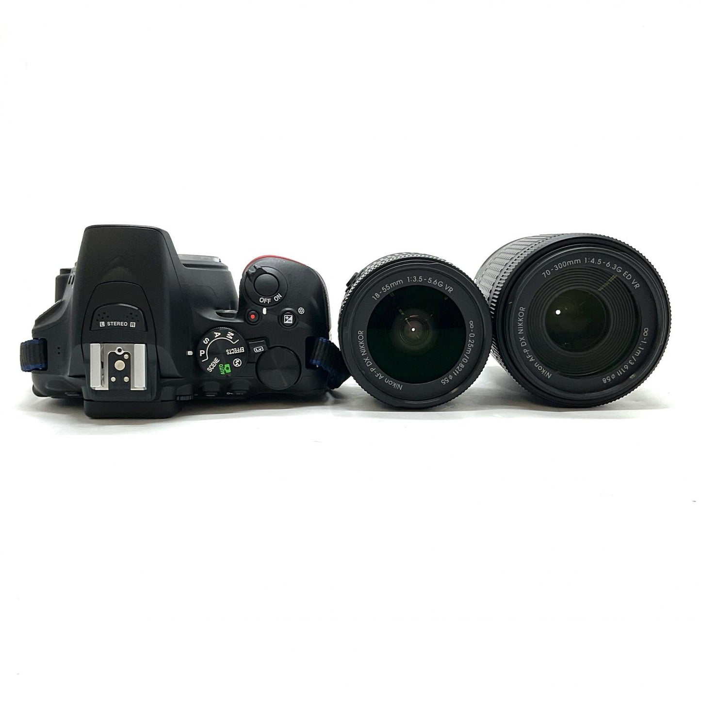 【全額返金保証】【最速発送】Nikon デジタル一眼 D5600 ダブルズームキット ブラック 美品 動作確認済