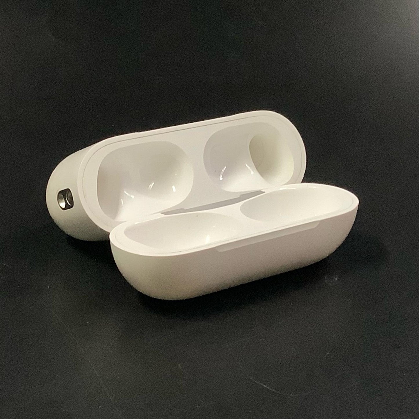 【全額返金保証】【最速発送】Apple AirPods Pro（第2世代） 美品 動作確認済