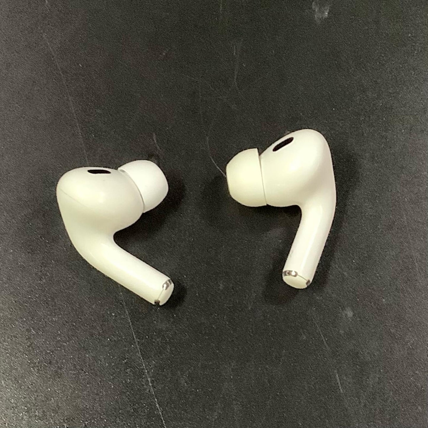【全額返金保証】【最速発送】Apple AirPods Pro（第2世代） 美品 動作確認済