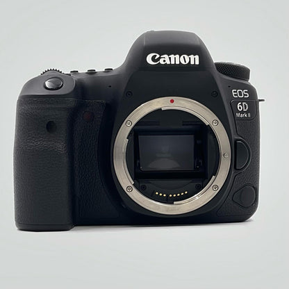 【全額返金保証】【最速発送】Canon デジタル一眼 EOS 6D Mark II ボディ ブラック 美品 動作確認済