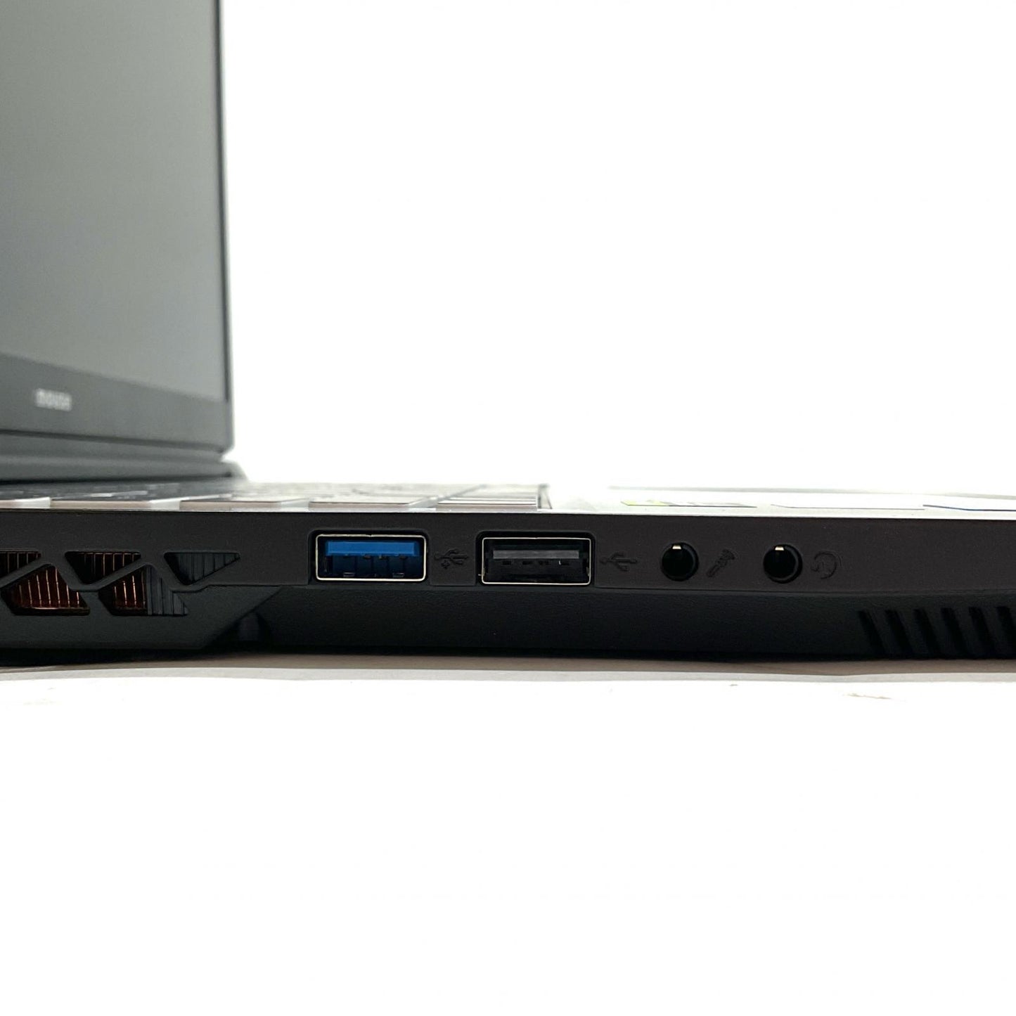 【最速発送】MouseComputer G-Tune E7-TGLABW11 i5-11400H 32GB SSD 512GB RTX 3060 Laptop【難有】
