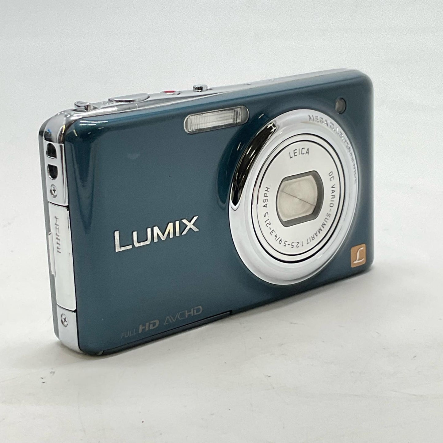 【全額返金保証】【最速発送】Panasonic コンパクトデジタルカメラ LUMIX DMC-FX77-A [スエードブルー] 動作確認済